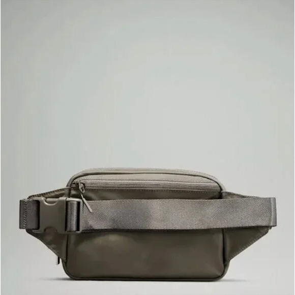 LULULEMON NWT GRSG Grey Sage Everywhere Belt Bag – 2L - Picture 6 of 12